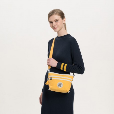 Сумка Kipling MENTA Vivid Yellow C (V15) KI4731_V15